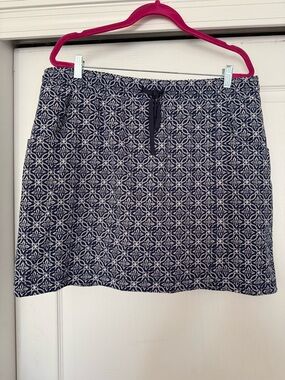 Talbots Navy Geometric Print Pull-On Skirt